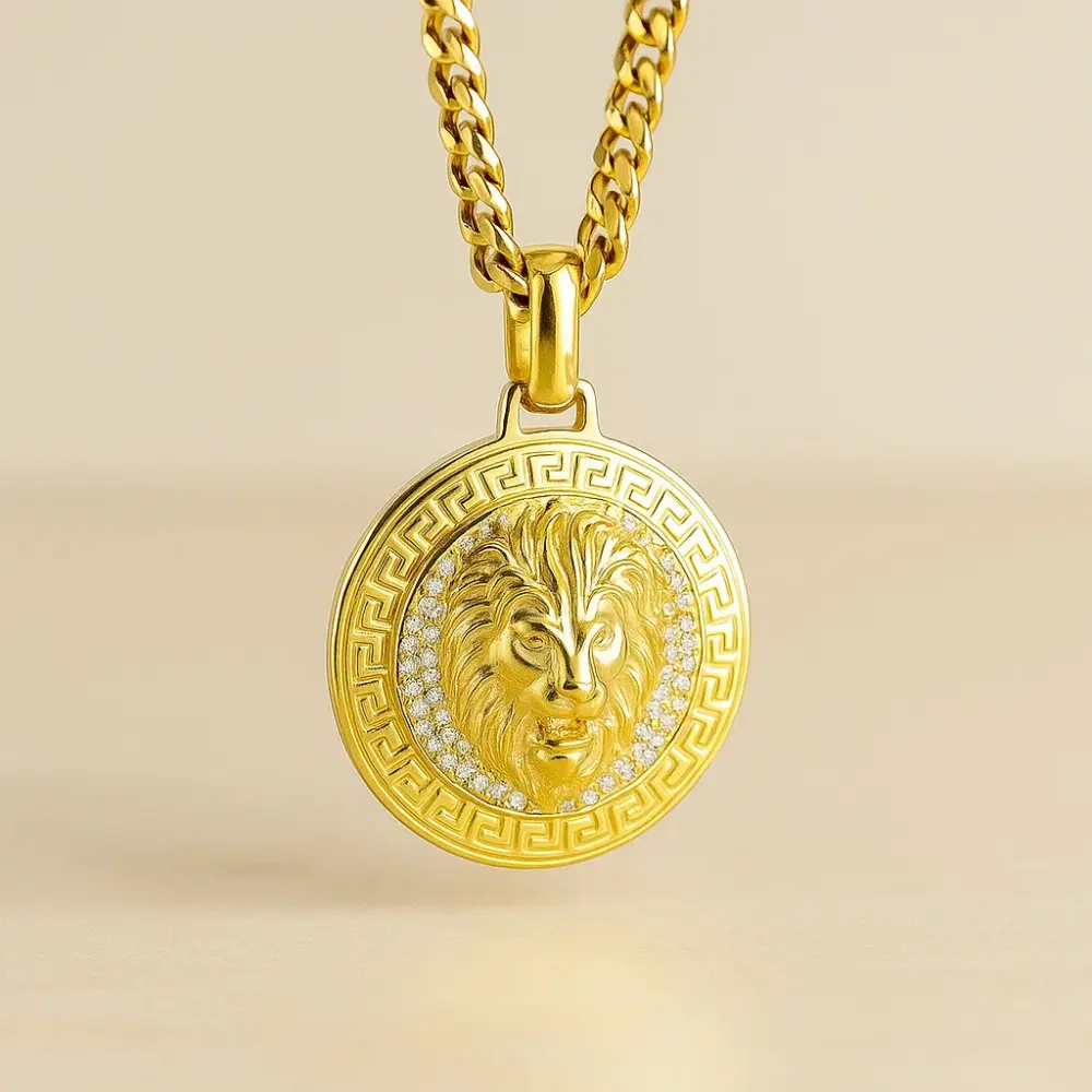 dije león en laminado 18k