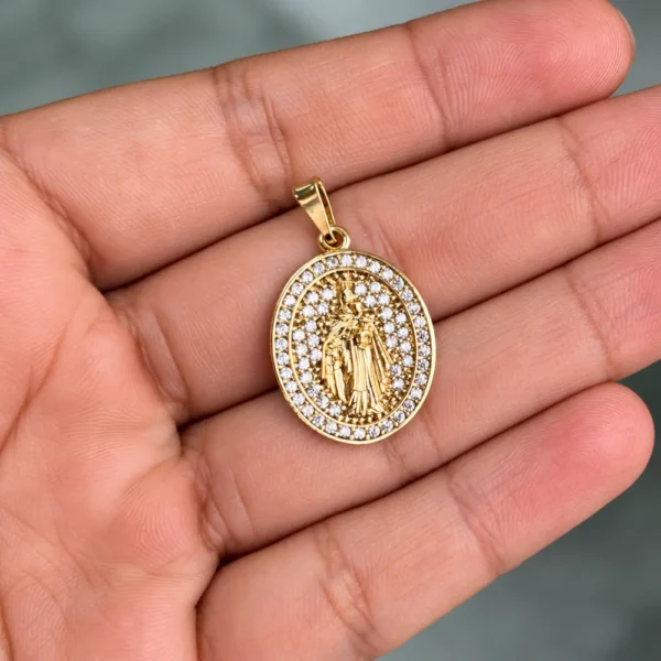 Dije Virgen del Carmen en Oro Laminado 18K